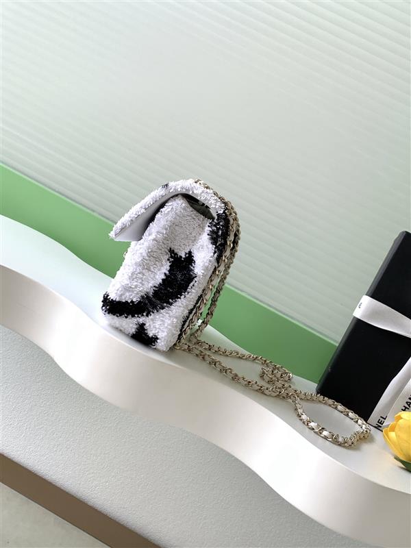 2026131214252311 900